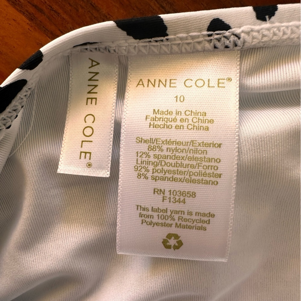 Anne Cole one piece, animal Print, underwire Swimwear - Picture 4 of 4